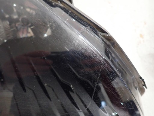 LAMPA FAR PREDNJI DESNI RENAULT SCENIC III 2009-2012 260100023