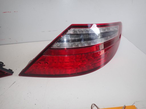 LAMPA FAR ZADNJI ZADNJA  DESNI MERCEDES SLK W172 LED 11-15