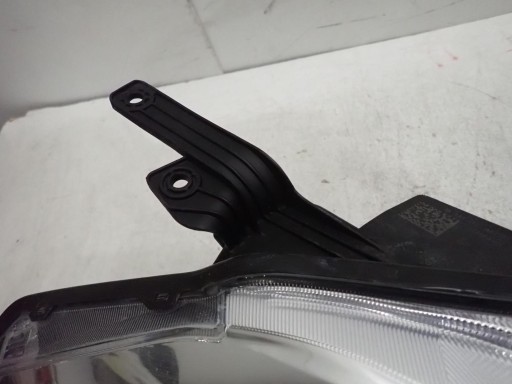 LAMPA FAR PREDNJI DESNI SUZUKI SX4 S-CROSS REDIZAJN 2016-100-18733 LAMPA FAR PREDNJI DESNI SUZUKI SX4 S-CROSS REDIZAJN 2016-100-18733
