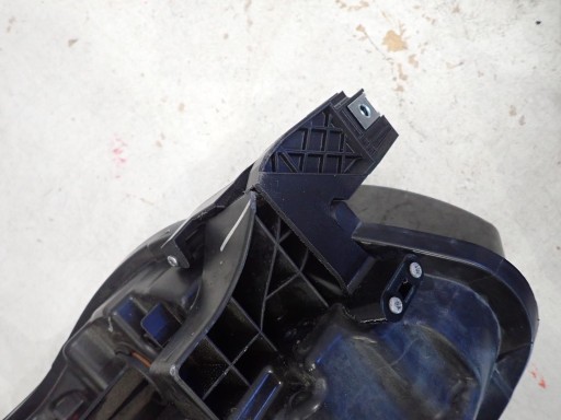 LAMPA FAR PREDNJI DESNI RENAULT SCENIC IV 2016- 260100943 LAMPA FAR PREDNJI DESNI RENAULT SCENIC IV 2016- 260100943