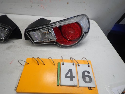 LAMPA FAR ZADNJI ZADNJA  DESNI SUBARU BRZ TOYOTA GT86 2012-
