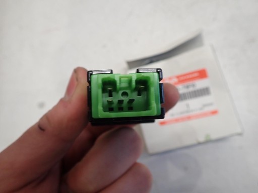 PREKIDAČ GRIJANJE PROZOR SUZUKI WAGON R+ VITARA 37860-75F10