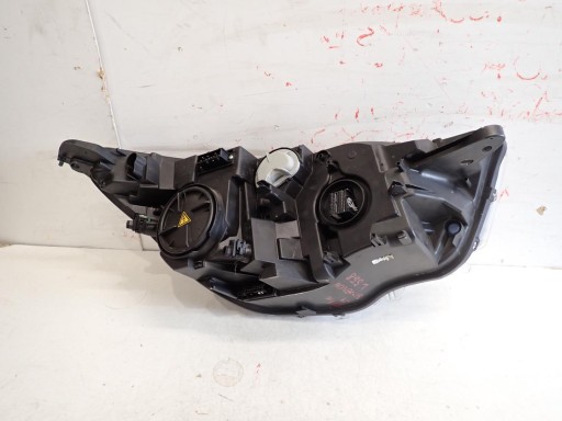 LAMPA FAR PREDNJI LIJEVI CITROEN DS4 REDIZAJN 2015- BI-XENON 9808718280