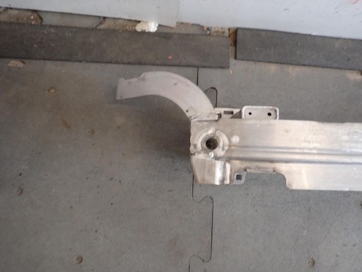 GREDA ISPOD BRANIK PREDNJI AUDI Q7 II 2015- 4M0807109D
