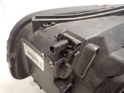 LAMPA FAR PREDNJI DESNI BMW 1 E82 E87 E88 2004- 7249650