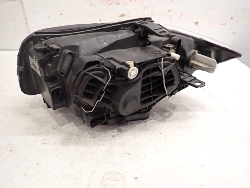 LAMPA FAR PREDNJI DESNI BMW 1 E82 E87 E88 2004- 7249650