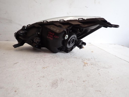 LAMPA FAR PREDNJI DESNI MITSUBISHI SPACE STAR II 2013-