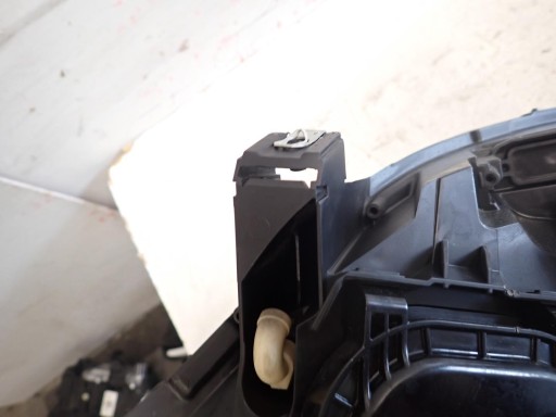 LAMPA FAR PREDNJI DESNI CITROEN JUMPY III VIVARO C 2016- 9808567680