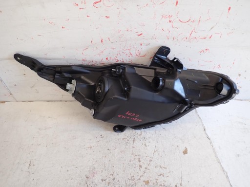 LAMPA FAR PREDNJI LIJEVI TOYOTA AYGO II 2014-