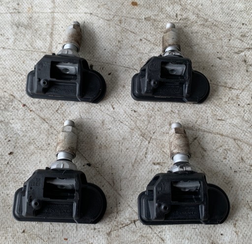 SENZOR GUMA TPMS MERCEDES GG4 433MHZ KOMPLET