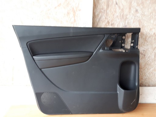 BOČNI VRATA LIJEVA STRANA ZADNJI VW SHARAN II 7N 7N0867211