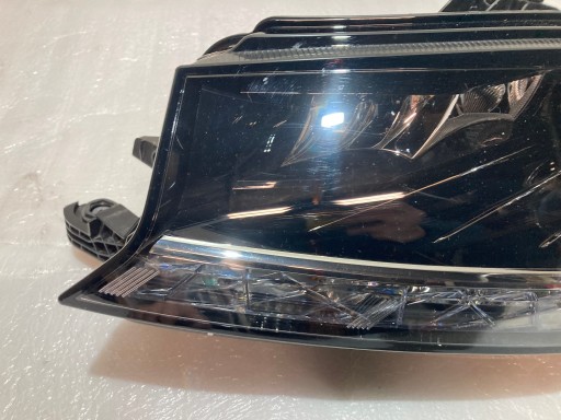 LAMPA FAR LIJEVA STRANA PREDNJA SKODA FABIA III REDIZAJN FULL LED