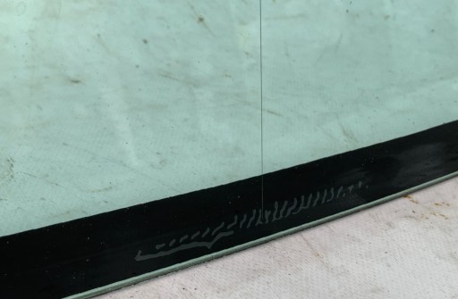 STAKLO PREDNJA STRANA ŠOFER ŠAJBA PORSCHE 911 964 89-94