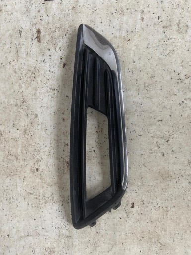 MREŽICA DESNA STRANA BRANIKA PREDNJA FORD FOCUS MK3 REDIZAJN