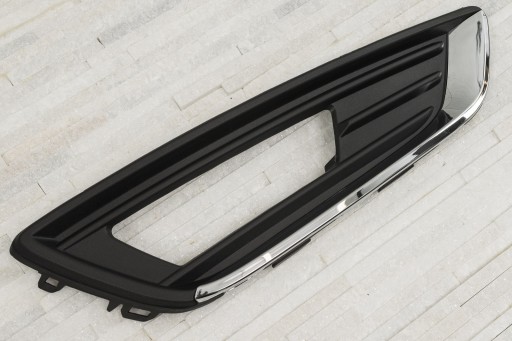 MREŽICA DESNA STRANA BRANIKA PREDNJA FORD FOCUS MK3 REDIZAJN