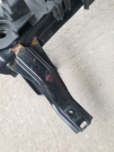 GREDA BRANIKA PREDNJA STRANA VW POLO V 6C 6C0807109