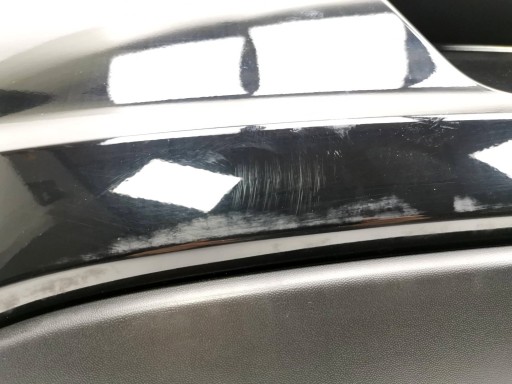 BRANIK ZADNJI VW GOLF VI HATCHBACK (OBIČNI) BEZ OTVORA