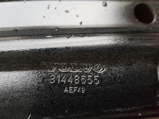 GREDA BRANIKA ZADNJI VOLVO XC40 17- 31448655