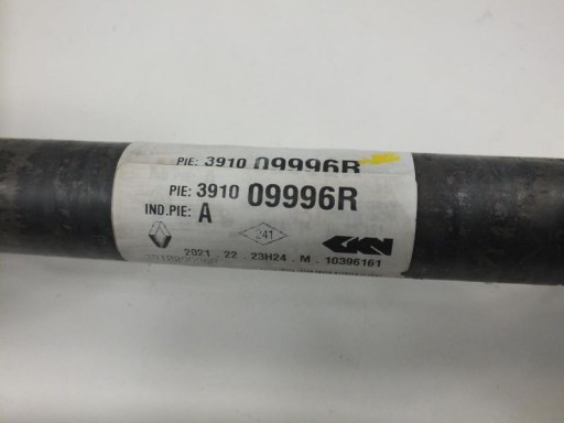 POLUOSOVINA  DESNA STRANA RENAULT MEGANE IV 1.3 TCE 391009996R