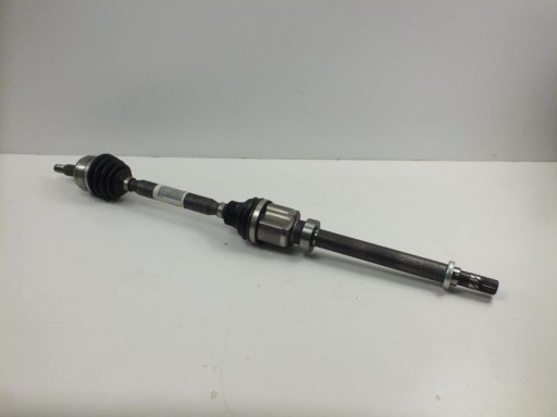 POLUOSOVINA  DESNA STRANA RENAULT MEGANE IV 1.3 TCE 391009996R