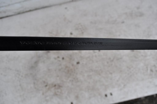 VOLVO XC60 DRŽAČ NOSAČ LAJSNE PRAG  LIJEVA STRANA