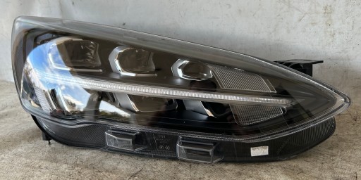LAMPA FAR DESNA STRANA PREDNJA FORD FOCUS MK4 FULL LED
