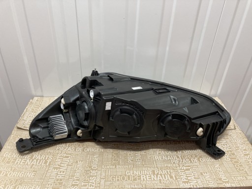 LAMPA FAR DESNA STRANA PREDNJA FORD FOCUS MK4 JX7B-13W029-AE