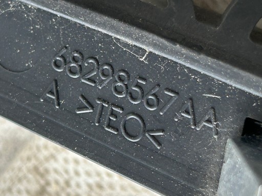 REŠETKA MASKE JEEP GRAND CHEROKEE WK2 REDIZAJN