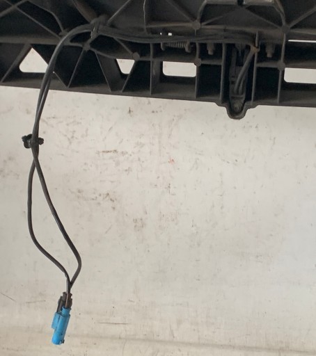 VEZNI LIM PREDNJA STRANA MERCEDES SPRINTER 906 06- A9068800203