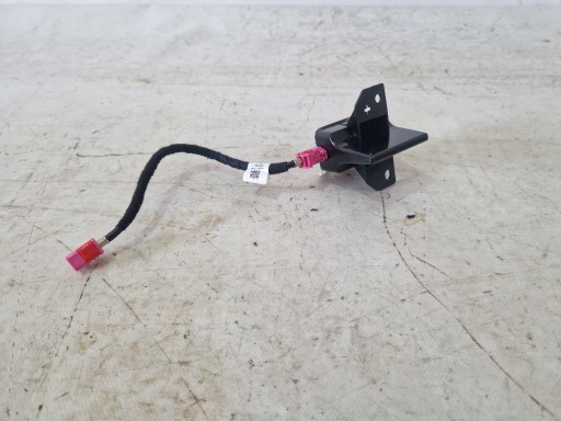 DODGE DURANGO 2017- ANTENA GPS POJAČALO ANTENSKI 68323160AA ORIGINAL