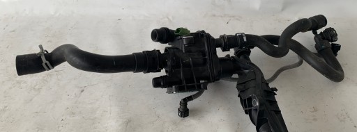 KUČIŠTE TERMOSTATU NOSAČ / POKLOPAC PEUGEOT 308 II THP 9807198480