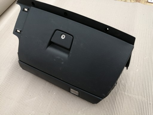 PRETINAC SUVOZAČA KONZOLA POKLOPAC VOLVO V50 S40 II C30 8626141