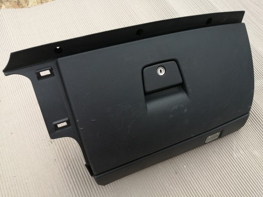 PRETINAC SUVOZAČA KONZOLA POKLOPAC VOLVO V50 S40 II C30 8626141