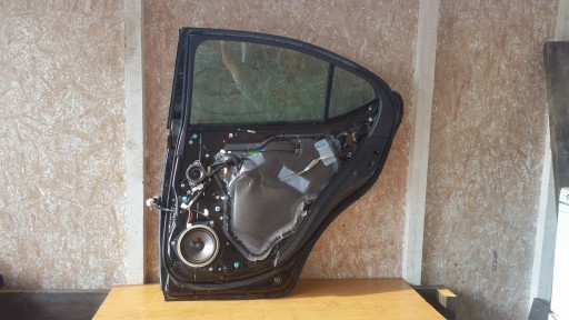 LEXUS IS II 10-12 VRATA DESNA  ZADNJI ZADNJA LIMUZINA / SEDAN