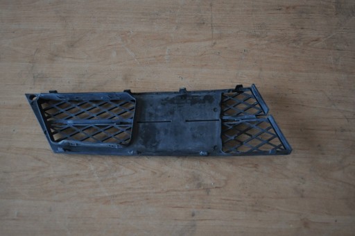 MREŽICA BRANIK PREDNJA STRANA LIJEVA BMW 5 E60 E61 7178097 MREŽICA BRANIK PREDNJA STRANA LIJEVA BMW 5 E60 E61 7178097