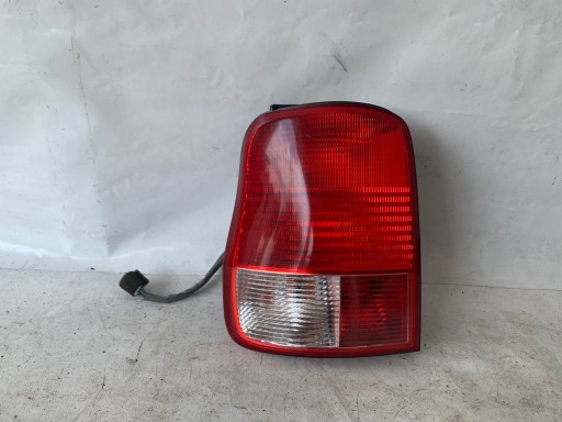 LAMPA FAR LIJEVA STRANA ZADNJI ZADNJA KIA CARNIVAL II OK53A-51140 LAMPA FAR LIJEVA STRANA ZADNJI ZADNJA KIA CARNIVAL II OK53A-51140