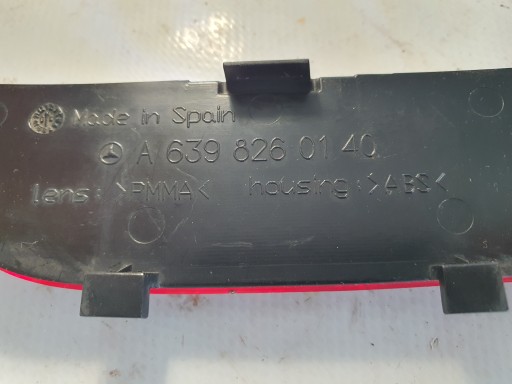 MAČJE OKO (KATADIOPTER) DESNA STRANA TY MERCEDES VITO VIANO 639 W639 6398260140