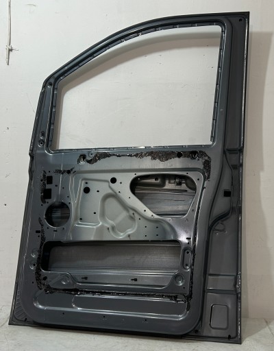 VRATA DESNA  PREDNJA STRANA MERCEDES V VITO VIANO 639