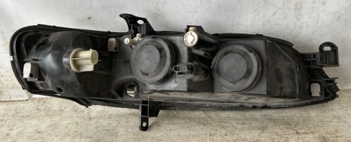 LAMPA FAR LIJEVA STRANA PREDNJA OPEL VECTRA B REDIZAJN 90586844
