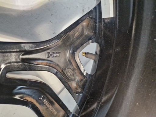 * FELGA ALUMINIJSKA LAND ROVER OE RANGE EVOQUE 8.0