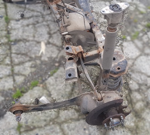 GREDA MOST ZADNJI ZADNJA DESNA STRANA VOLVO V50 GREDA MOST ZADNJI ZADNJA DESNA STRANA VOLVO V50