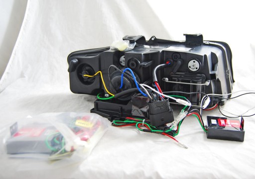 LAMPE FAROVI AUDI A4 B6 00-04 TUBE LIGHTS BLACK TRU DRL
