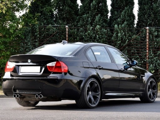 BRANIK ZADNJI BMW E90 05-11 LOOK M3 SENZOR OŠTEĆENO