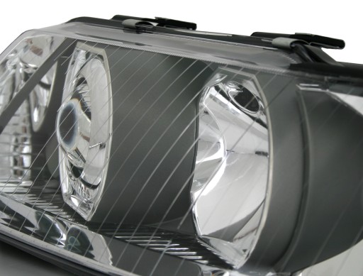 LAMPA FAR S LEČOM AUDI A3 8L 00-03 KROM REDIZAJN DESNI