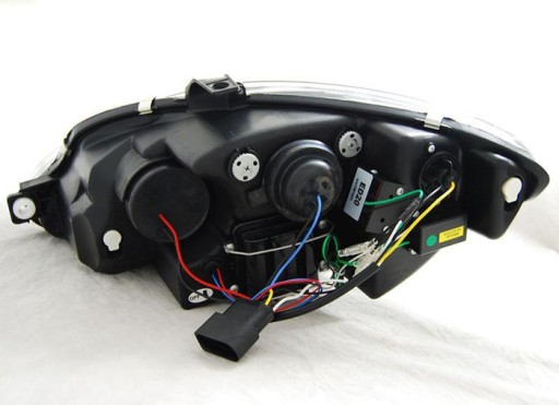 LAMPE FAROVI SEAT LEON ALTEA 09-12 DAYLIGHT BLACK