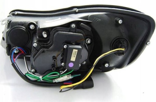 LAMPE FAROVI SKODA OCTAVIA 09-12 DAYLIGHT BLACK