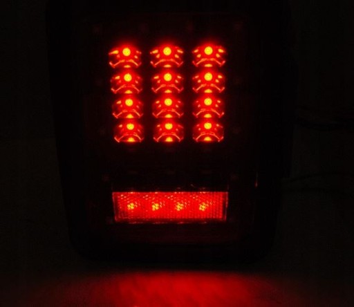 LAMPE FAROVI D. CHRYSLER JEEP WRANGLER JK 07-18 LED BLACK