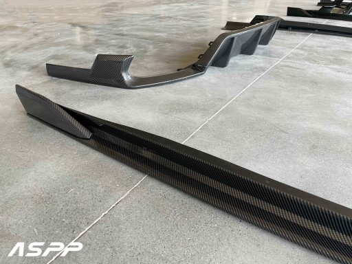 BODY KIT BMW X6 G06 19-23 AREO LOOK KARBON
