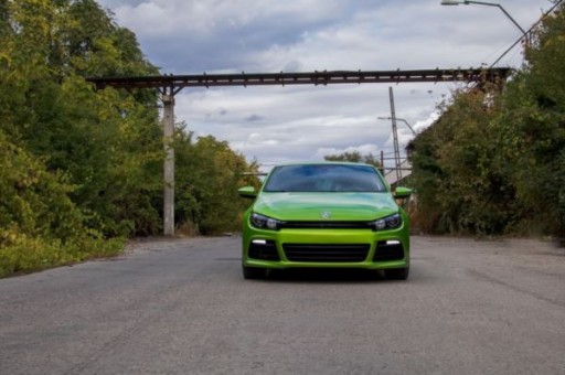 BRANIK PREDNJI VW SCIROCCO 08-14 LOOK R20