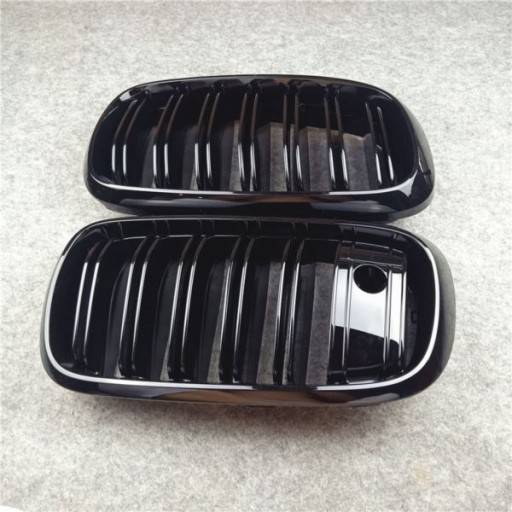 MASKA (NERKI) BMW X5 X6 F15 F16 CRNI X5M KAMERA
